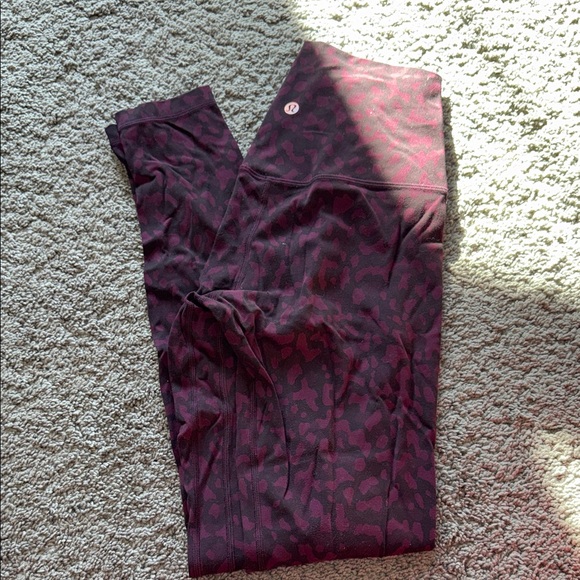 Leopard align - Picture 1 of 2